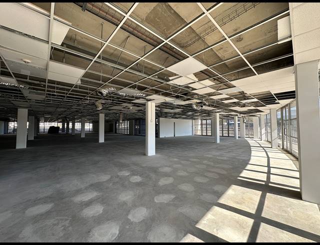247.70M² OFFICE TO LET IN ECO PARK ESTATE